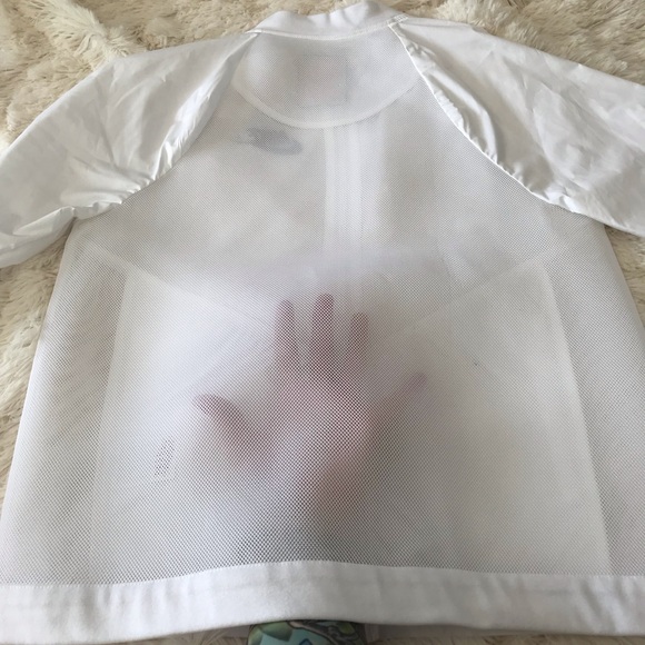 Nike wind breaker white mesh running jacket - Picture 2 of 3